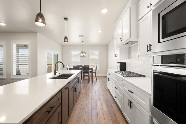 14608 Claxton Place, Yukon, OK 73099