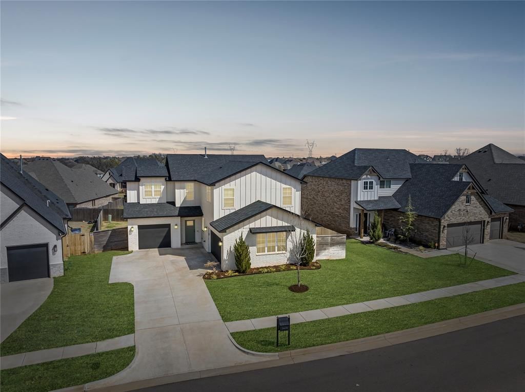 14608 Claxton Place, Yukon, OK 73099