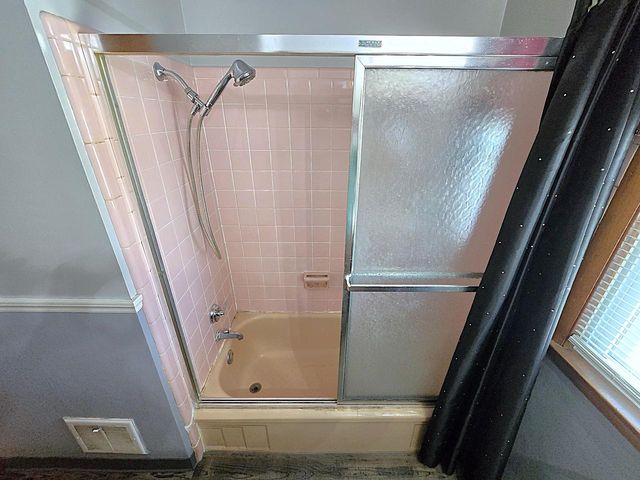 7330 W Potomac AVENUE, Milwaukee, WI 53216