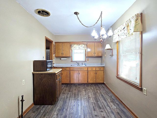 7330 W Potomac AVENUE, Milwaukee, WI 53216