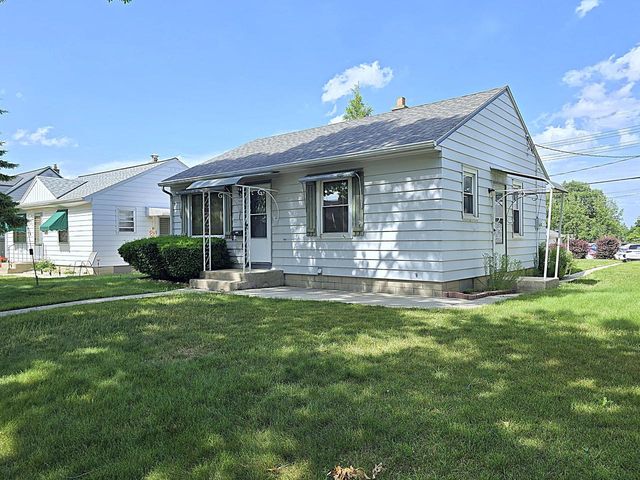 7330 W Potomac AVENUE, Milwaukee, WI 53216