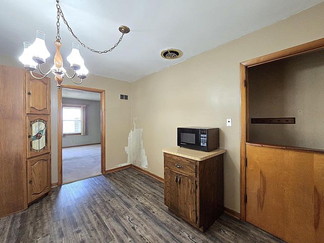 7330 W Potomac AVENUE, Milwaukee, WI 53216