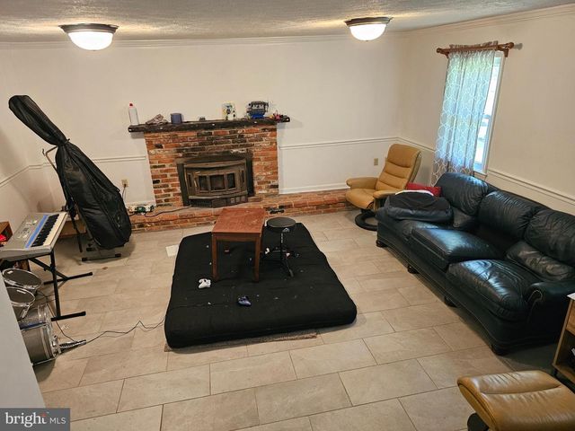 3059 FOX MILL RD, Oakton, VA 22124