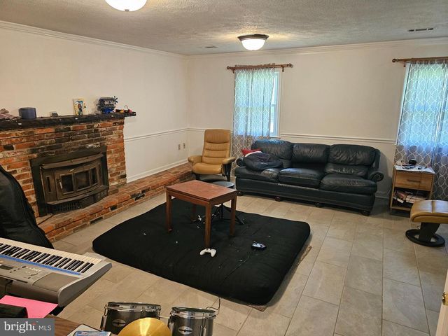 3059 FOX MILL RD, Oakton, VA 22124
