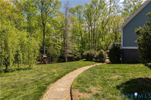 3374 Manor Oaks Dr, Powhatan, VA 23139