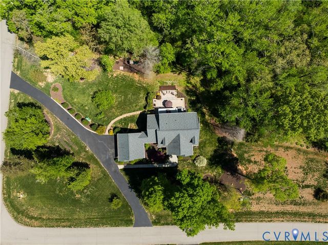 3374 Manor Oaks Dr, Powhatan, VA 23139