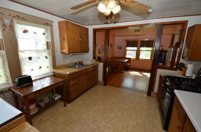 4011 W 9th Street, Duluth, MN 55807