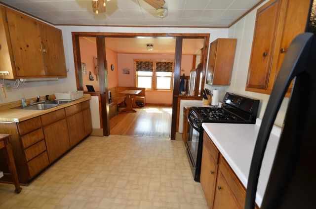 4011 W 9th Street, Duluth, MN 55807