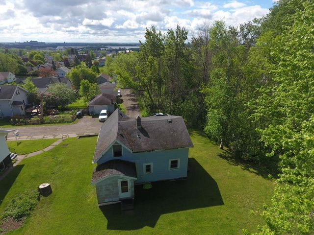 4011 W 9th Street, Duluth, MN 55807