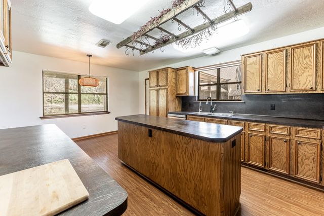 191 Timber Bay Drive, Trinity, TX 75862