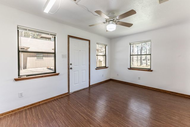 191 Timber Bay Drive, Trinity, TX 75862