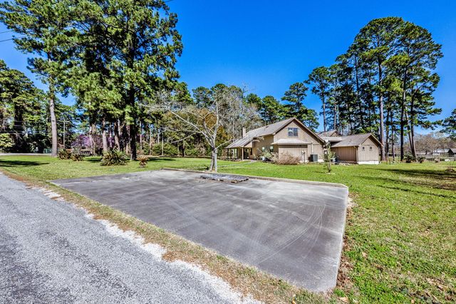 191 Timber Bay Drive, Trinity, TX 75862