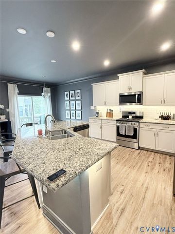 5719 Sterlingworth Dr, Moseley, VA 23120