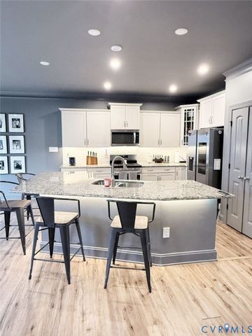 5719 Sterlingworth Dr, Moseley, VA 23120