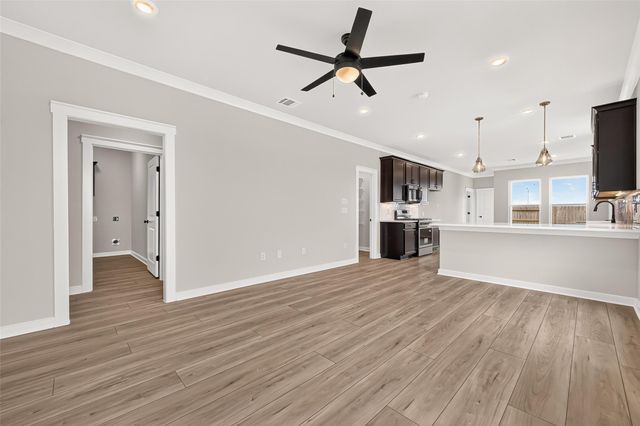 21127 Autumn Heights, Bonney, TX 77583