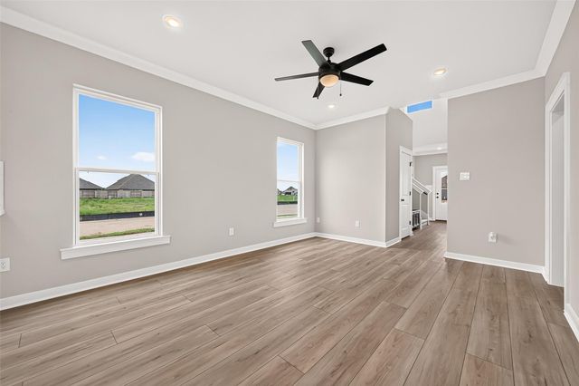 21127 Autumn Heights, Bonney, TX 77583
