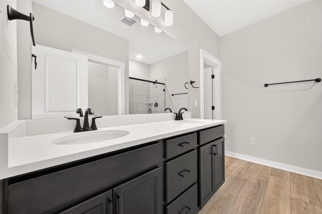 21127 Autumn Heights, Bonney, TX 77583