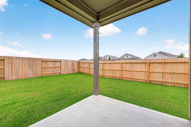21127 Autumn Heights, Bonney, TX 77583