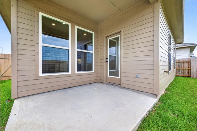 21127 Autumn Heights, Bonney, TX 77583