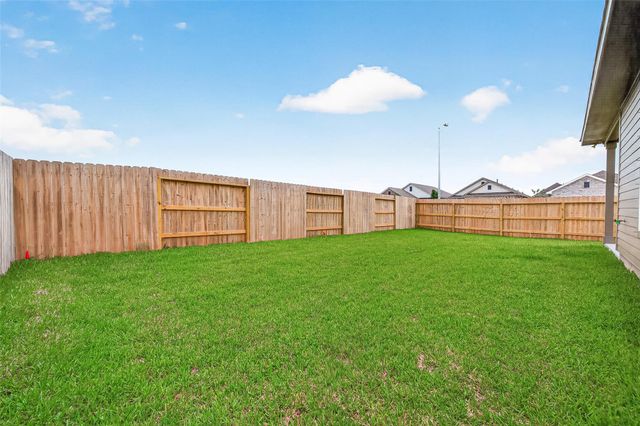 21127 Autumn Heights, Bonney, TX 77583