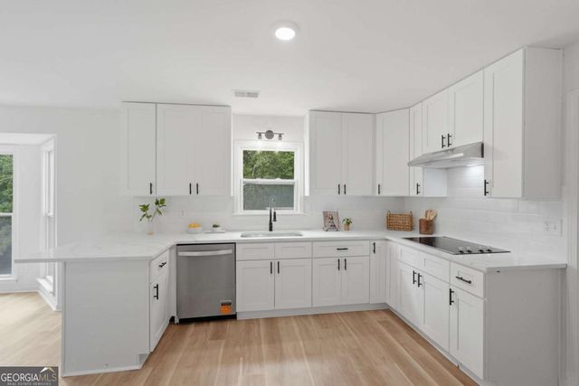 1490 Laurel Haven Court, Lawrenceville, GA 30043