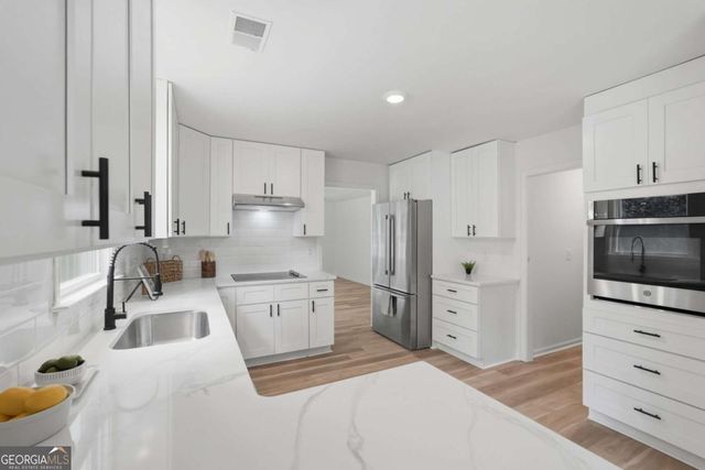 1490 Laurel Haven Court, Lawrenceville, GA 30043