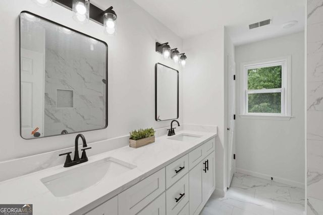 1490 Laurel Haven Court, Lawrenceville, GA 30043