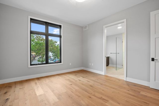 227 Hope Street, Mountain View, CA 94041