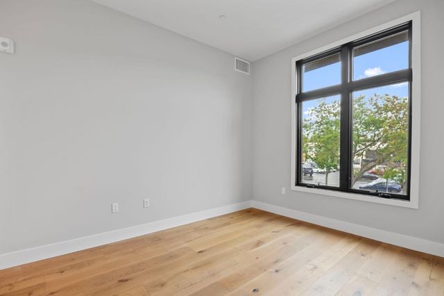 227 Hope Street, Mountain View, CA 94041