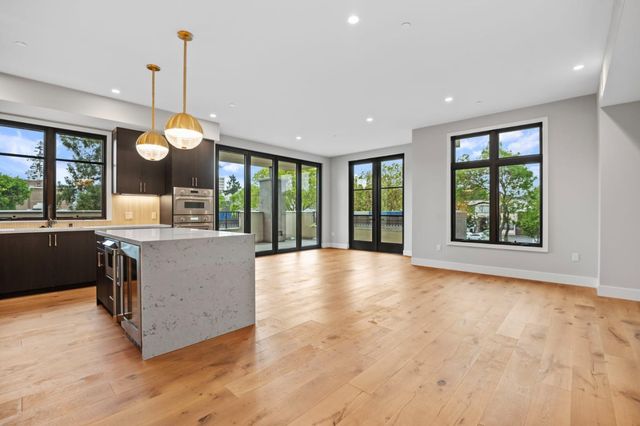 227 Hope Street, Mountain View, CA 94041