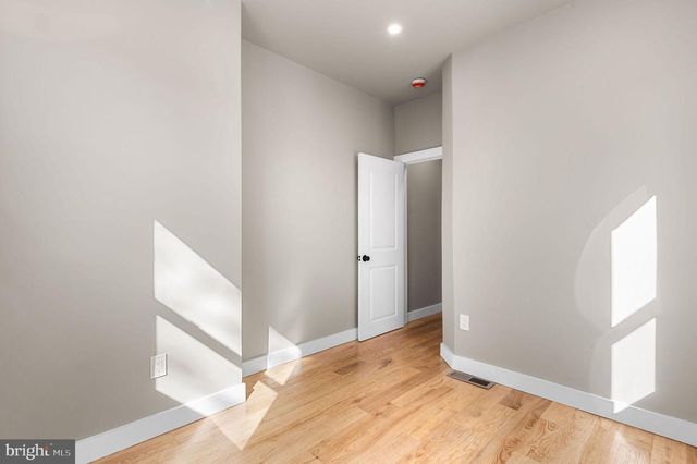 3437 EMERALD ST, Philadelphia, PA 19134