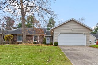 18330 Farm Lane, South Bend, IN 46637