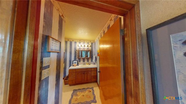 1109 Palomino Lane, San Marcos, TX 78666