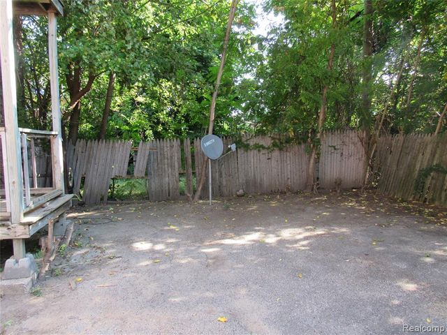 2971 W Buena Vista Street, Detroit, MI 48238