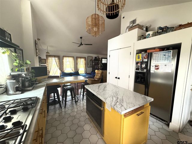 474 E Pennsylvania, Van, TX 75790