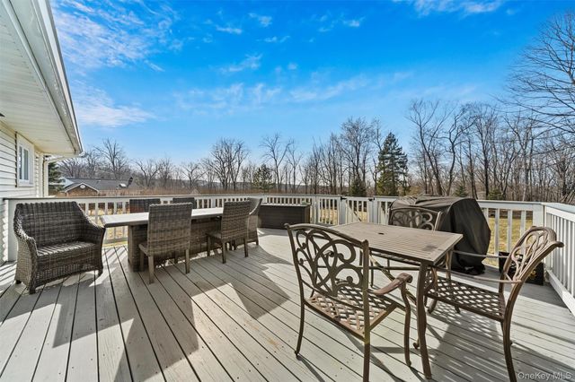 10 Hidden Drive, Monroe, NY 10950