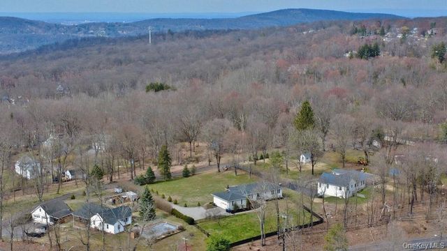 10 Hidden Drive, Monroe, NY 10950
