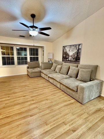 48 CHAMBERLIN CT, Lawrence Township, NJ 08648