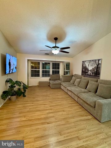 48 CHAMBERLIN CT, Lawrence Township, NJ 08648