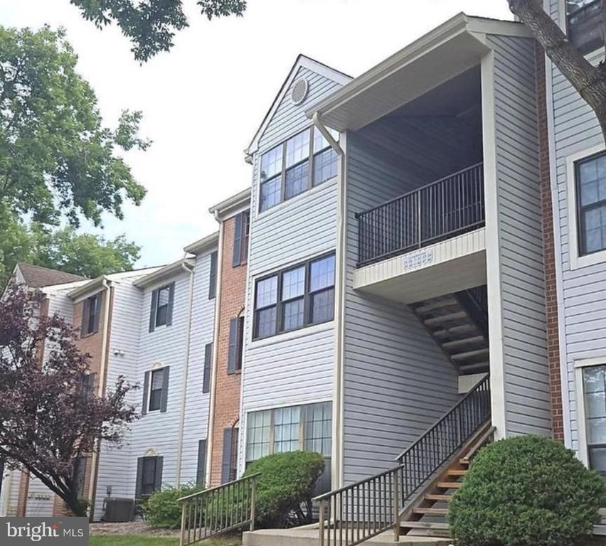 48 CHAMBERLIN CT, Lawrence Township, NJ 08648