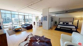 1100 S Hope Street 810, Los Angeles, CA 90015