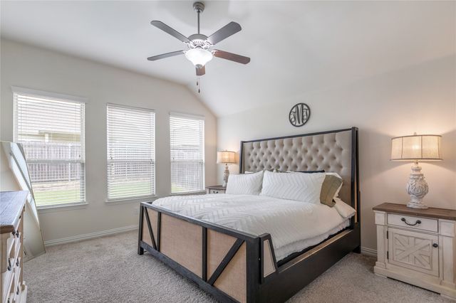 816 Skytop Drive, Fort Worth, TX 76052