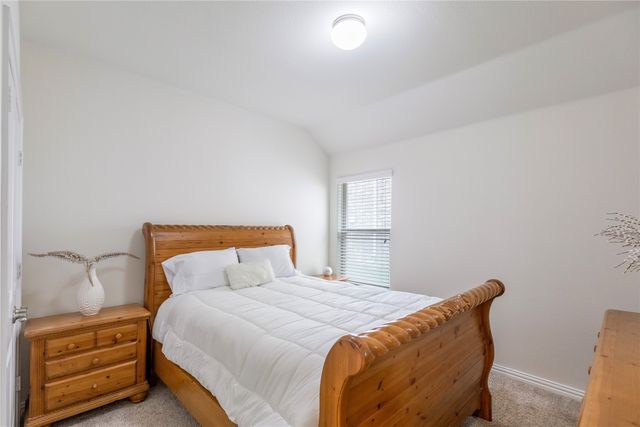 816 Skytop Drive, Fort Worth, TX 76052