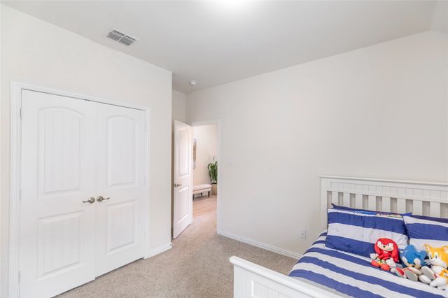 816 Skytop Drive, Fort Worth, TX 76052
