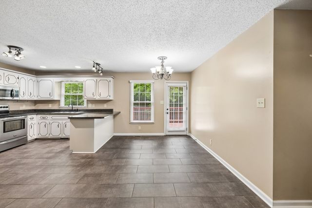 3723 Lavender Ct, Clarksville, TN 37042