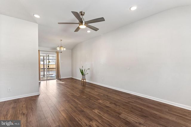 707 OLIVIA DR, Williamstown, NJ 08094