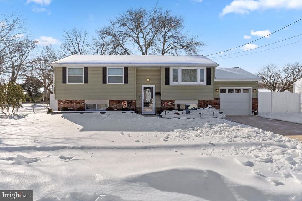 707 OLIVIA DR, Williamstown, NJ 08094