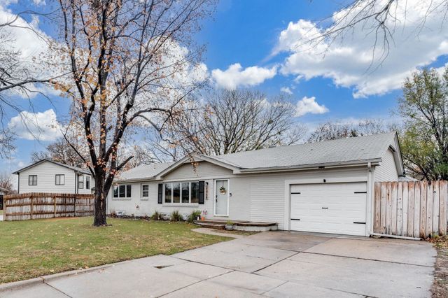 1968 N Sheridan St, Wichita, KS 67203