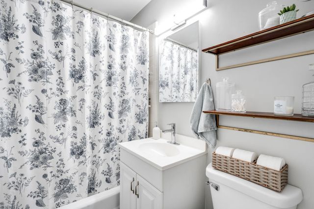 1968 N Sheridan St, Wichita, KS 67203