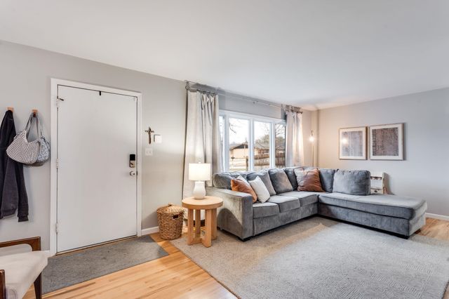 1968 N Sheridan St, Wichita, KS 67203